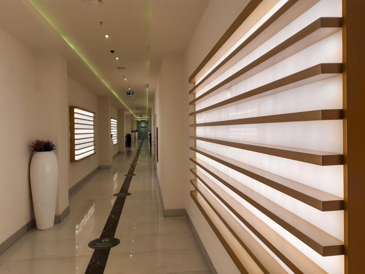 Aparthotel Only Front Sea View, No Side View, Wonderful Panorama, High Floor, Location Guarantee Batumi Exterior foto
